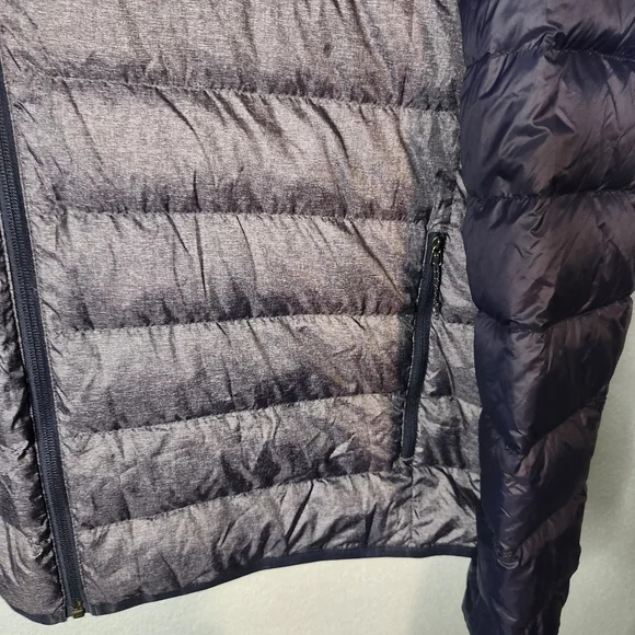 Eddie Bauer Navy and Gray Packable Down Puffer Jacket - Picture 2 of 5